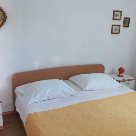 Apartments Janja - Terrace Sea View Necujam Bagian luar foto