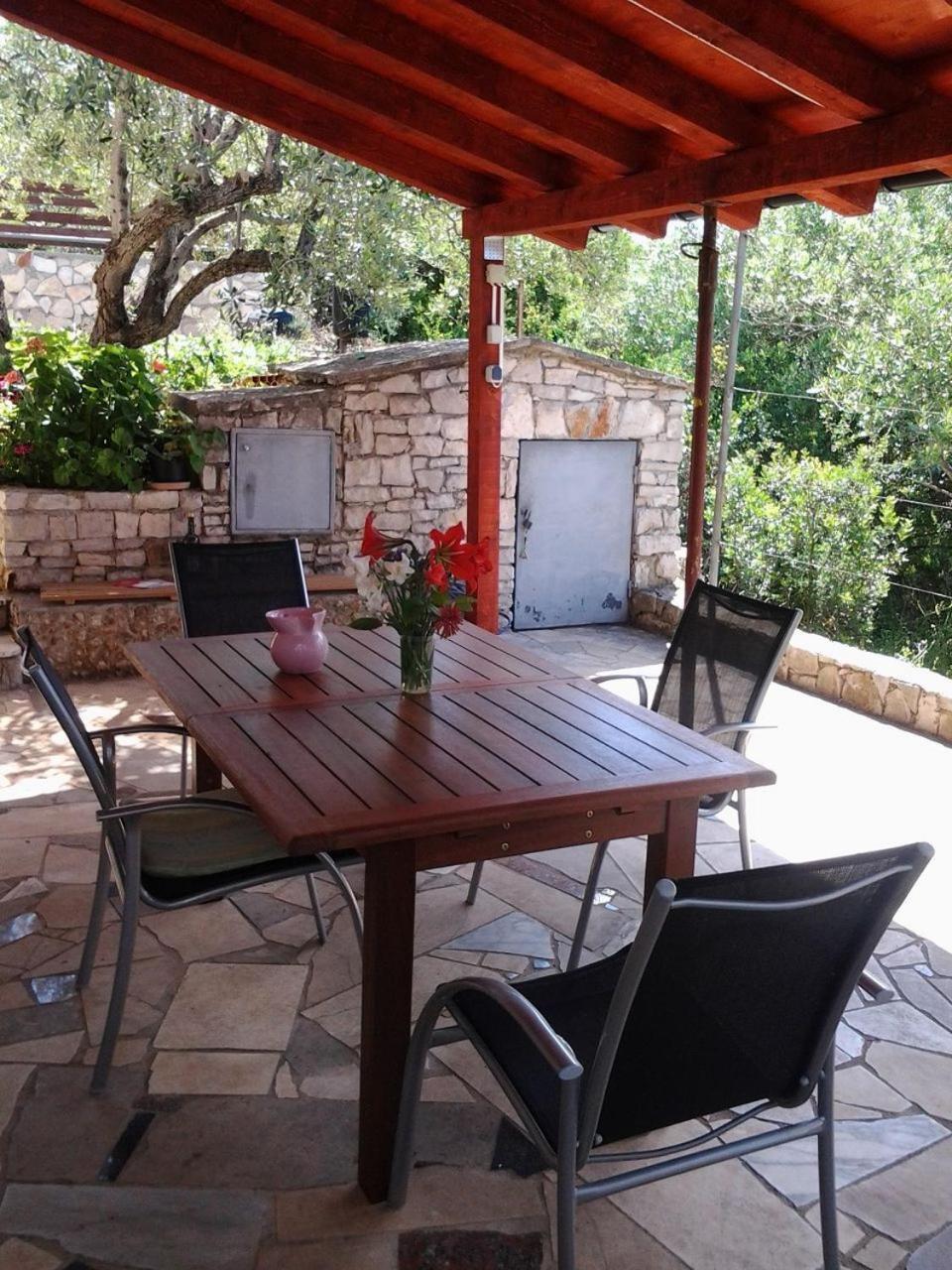 Apartments Janja - Terrace Sea View Necujam Bagian luar foto